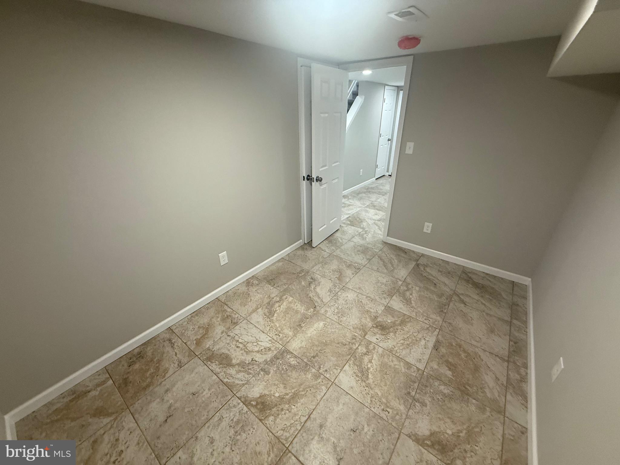 WEST OAK LANE - Residential