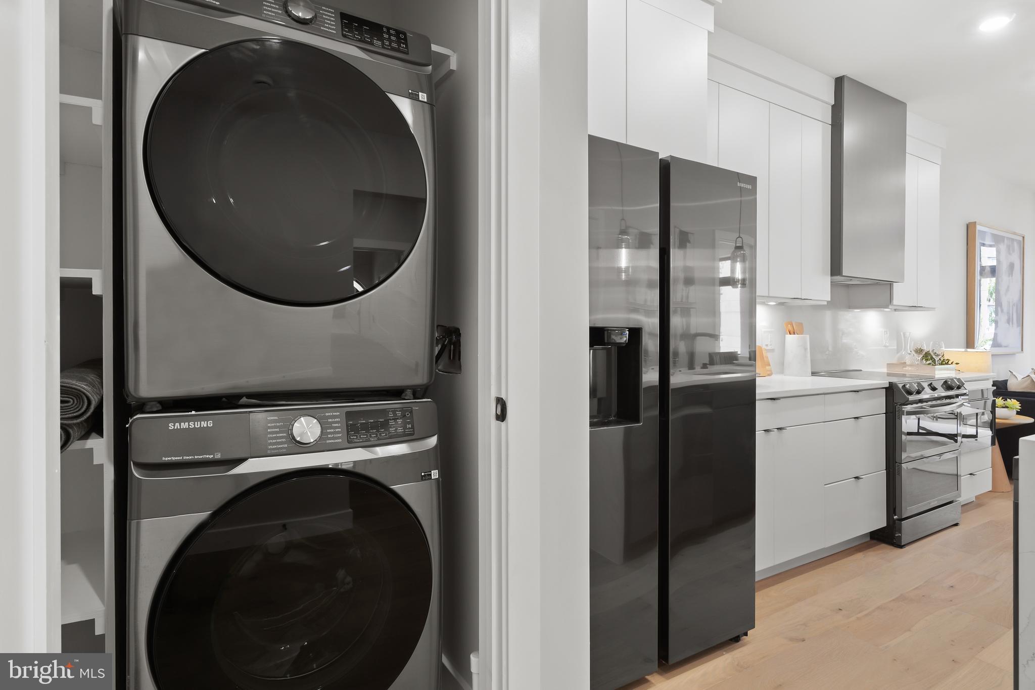 LOGAN/SHAW - Residential