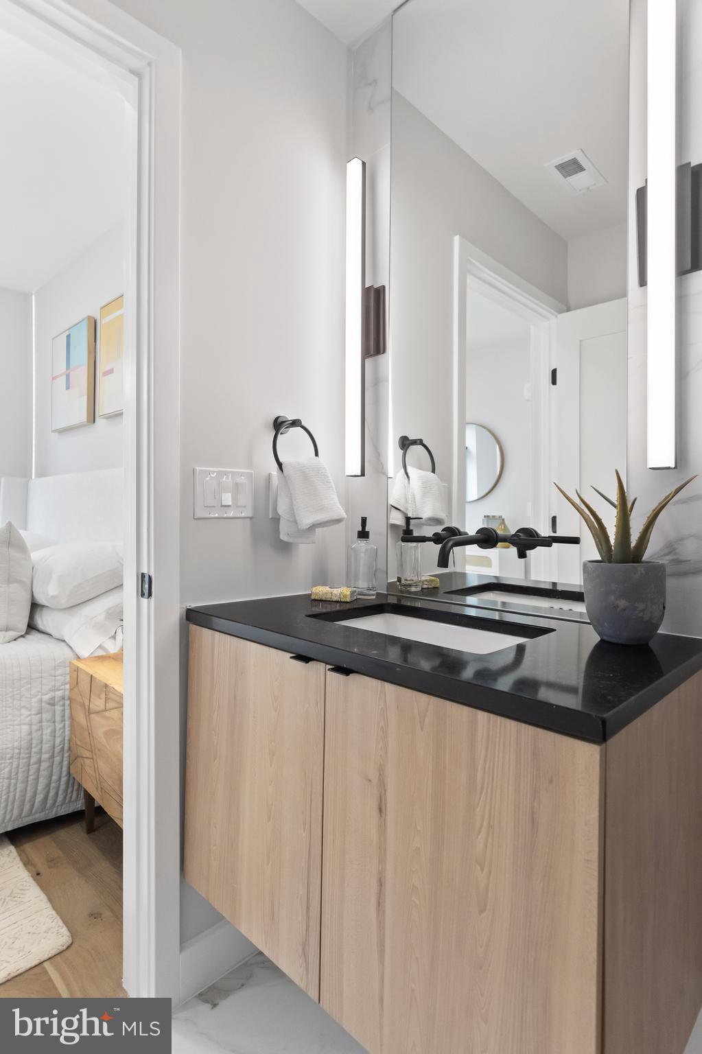 LOGAN/SHAW - Residential