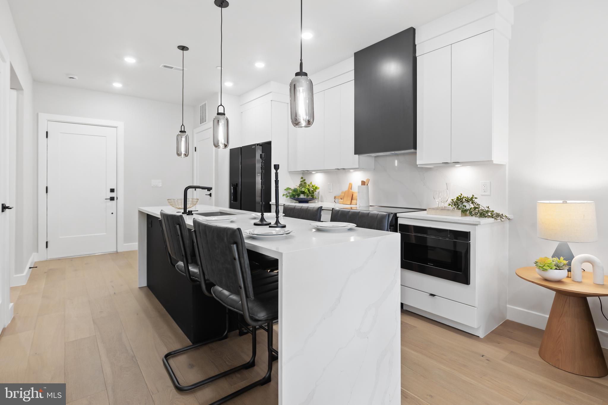 LOGAN/SHAW - Residential