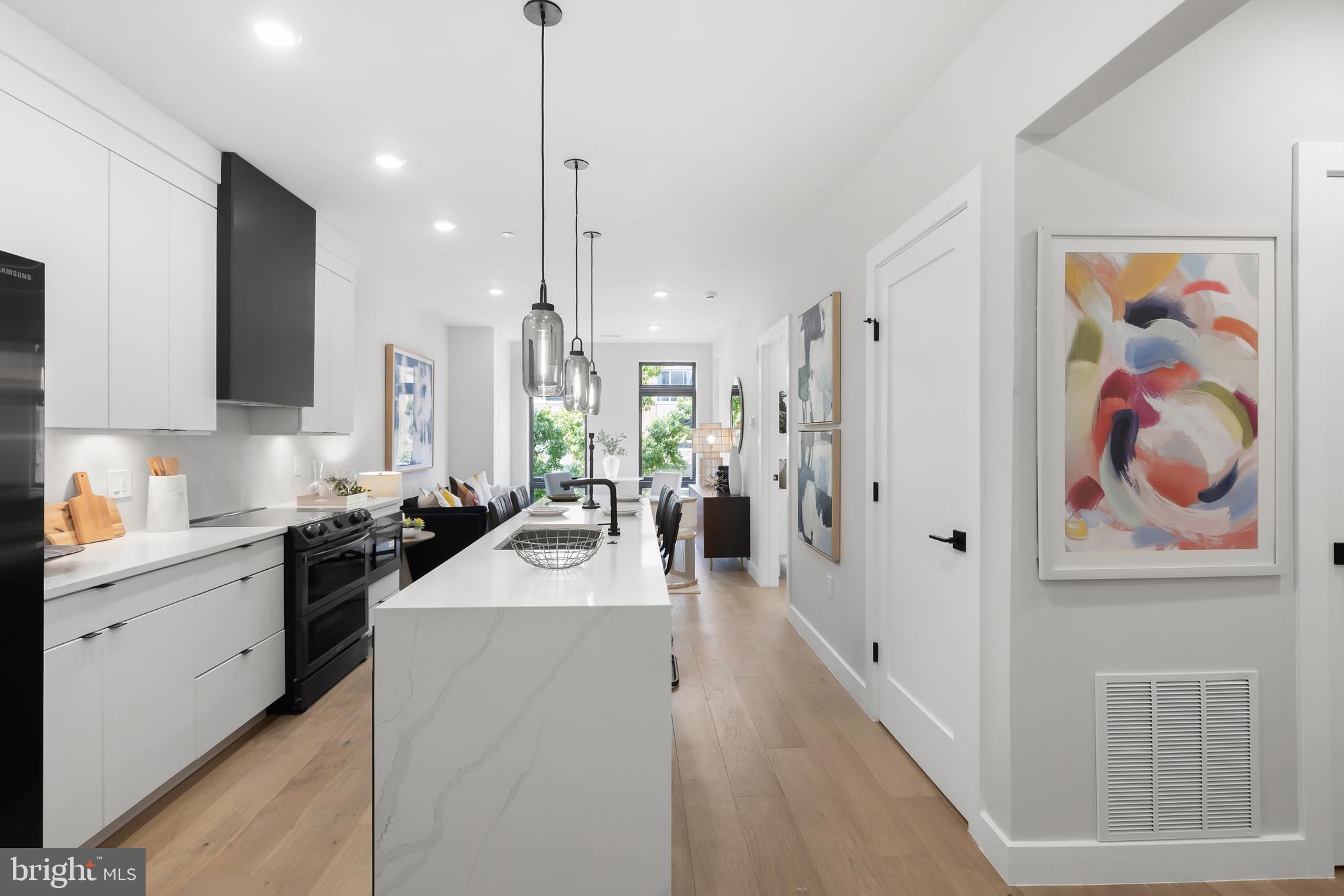 LOGAN/SHAW - Residential