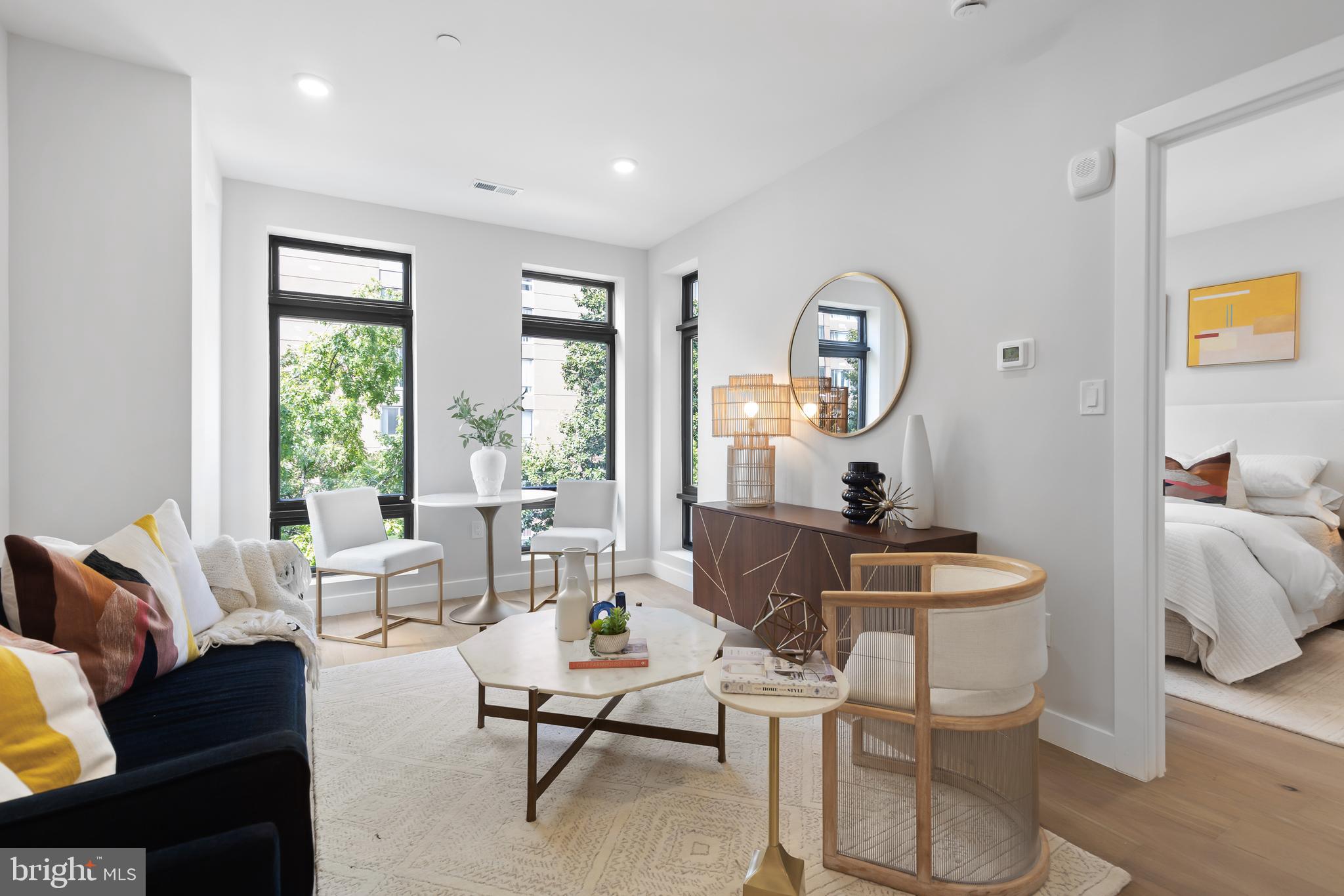 LOGAN/SHAW - Residential