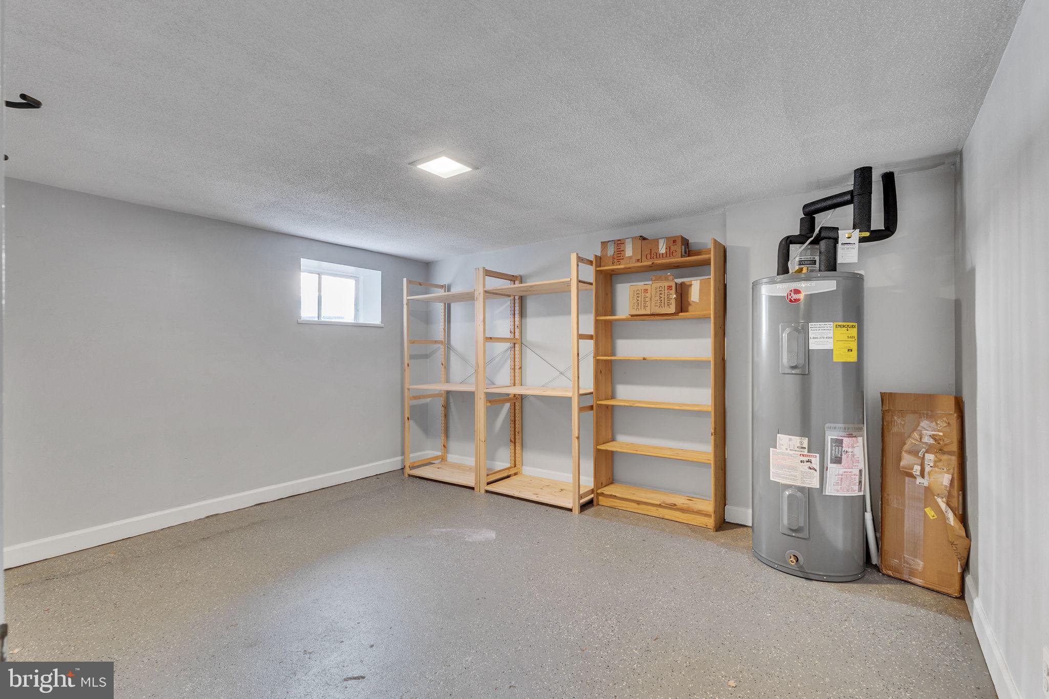 FAIRLINGTON VILLAGES - Residential Lease