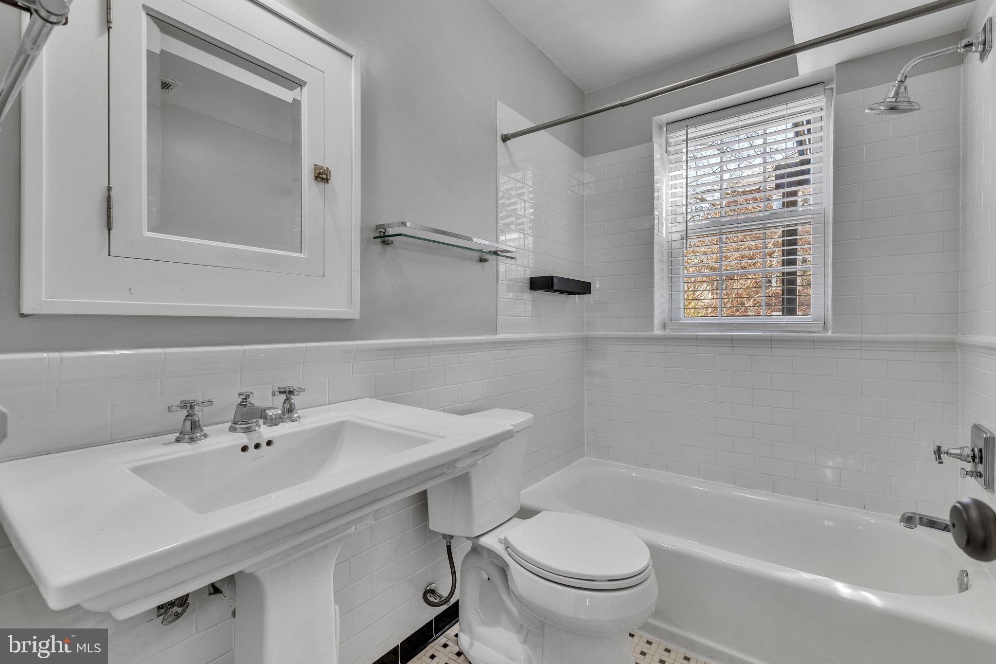 FAIRLINGTON VILLAGES - Residential Lease