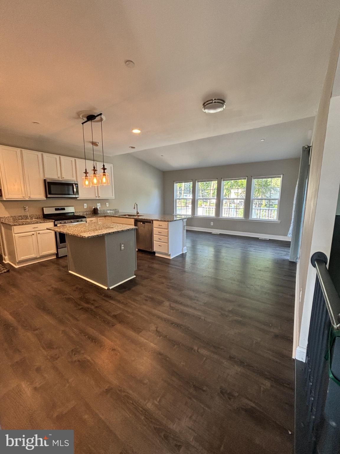 3825 JARRETTSVILLE PIKE