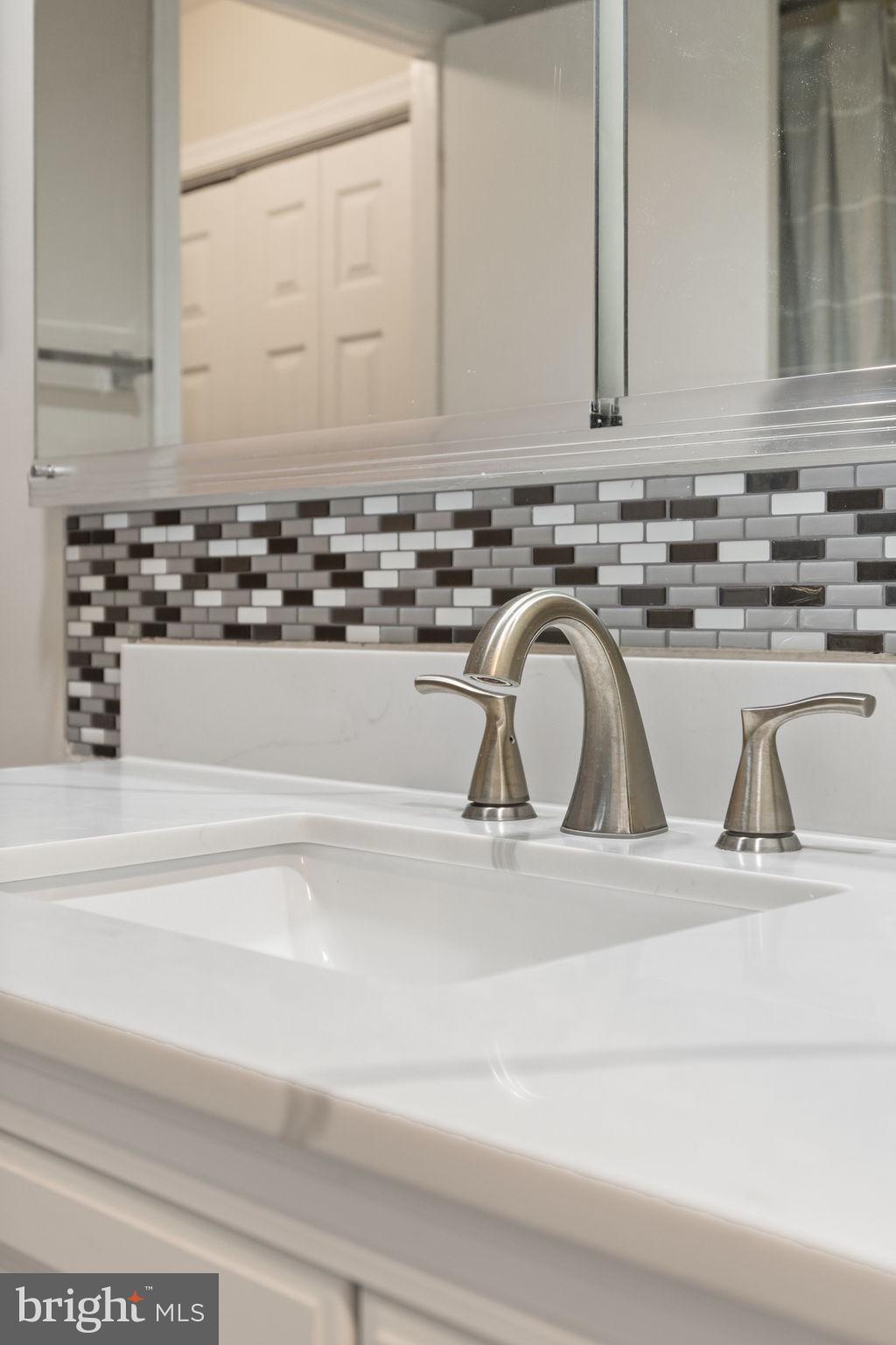 STOCKBRIDGE - Residential