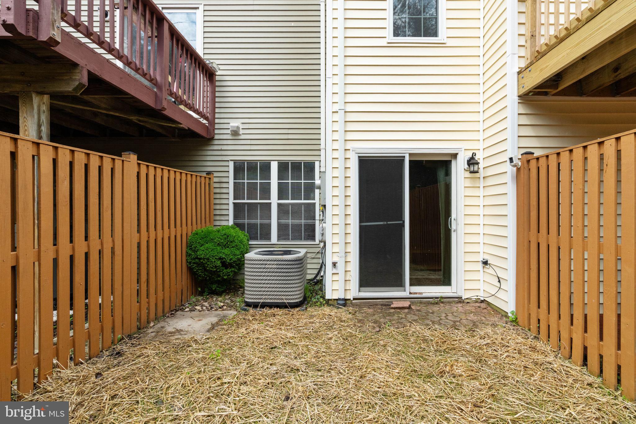 STOCKBRIDGE - Residential