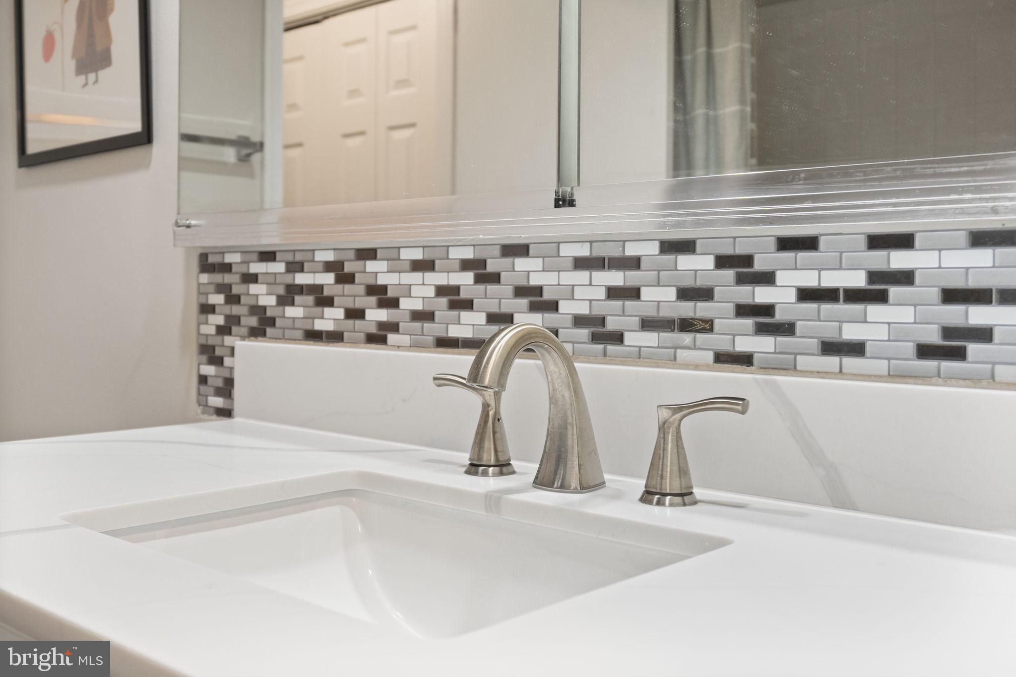 STOCKBRIDGE - Residential