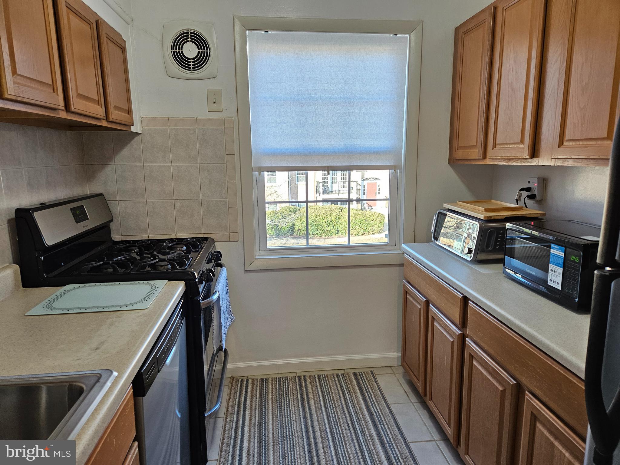 FOXCROFT COLONY CONDOS - Residential