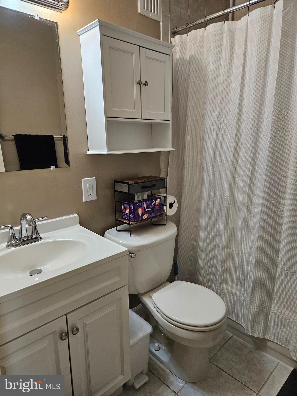 FOXCROFT COLONY CONDOS - Residential