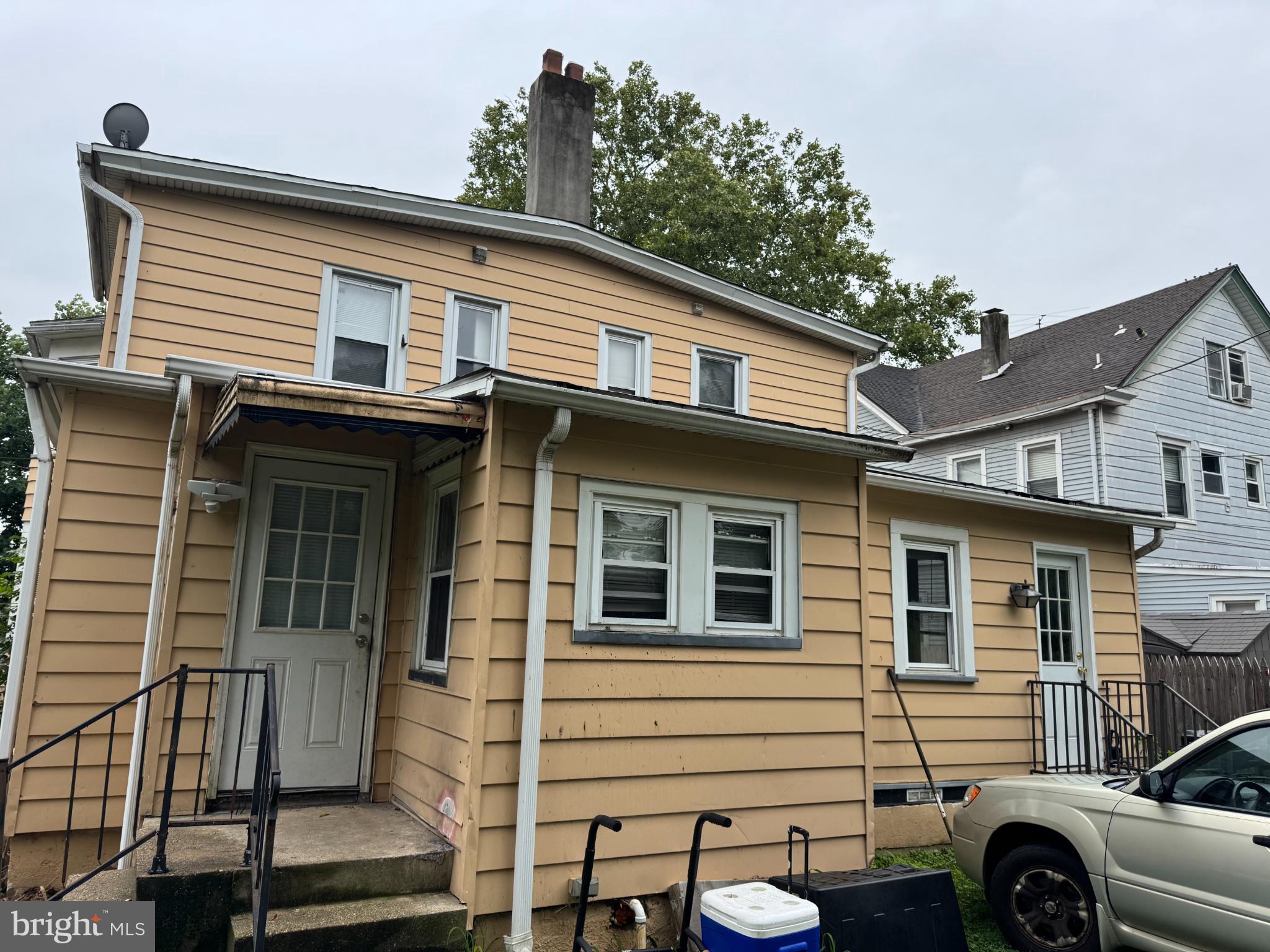 FLORENCE HEIGHTS - Residential Lease