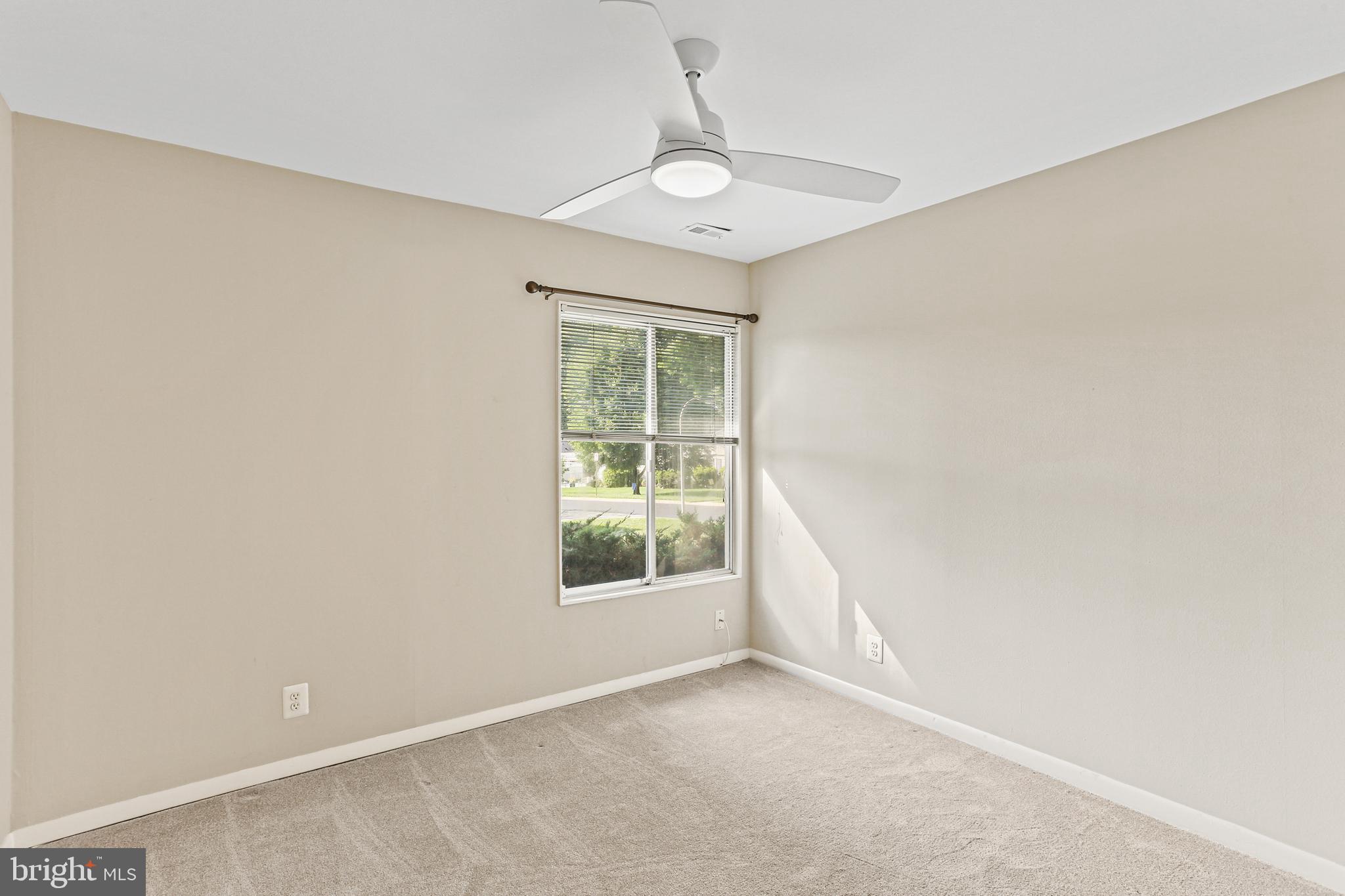 LEISURE WORLD - Residential