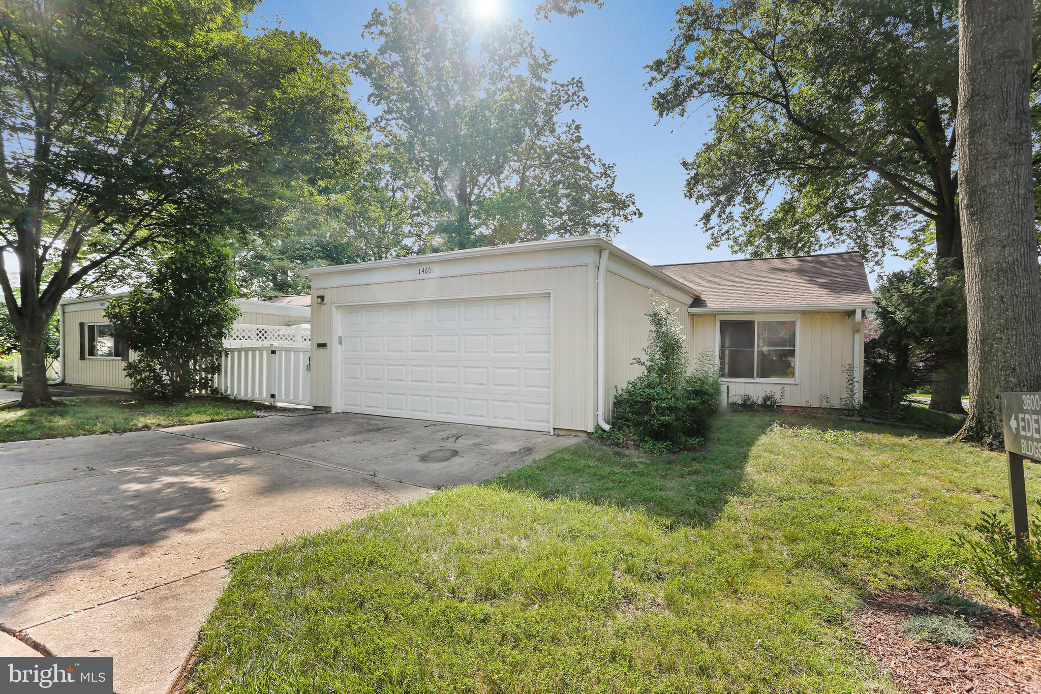 LEISURE WORLD - Residential