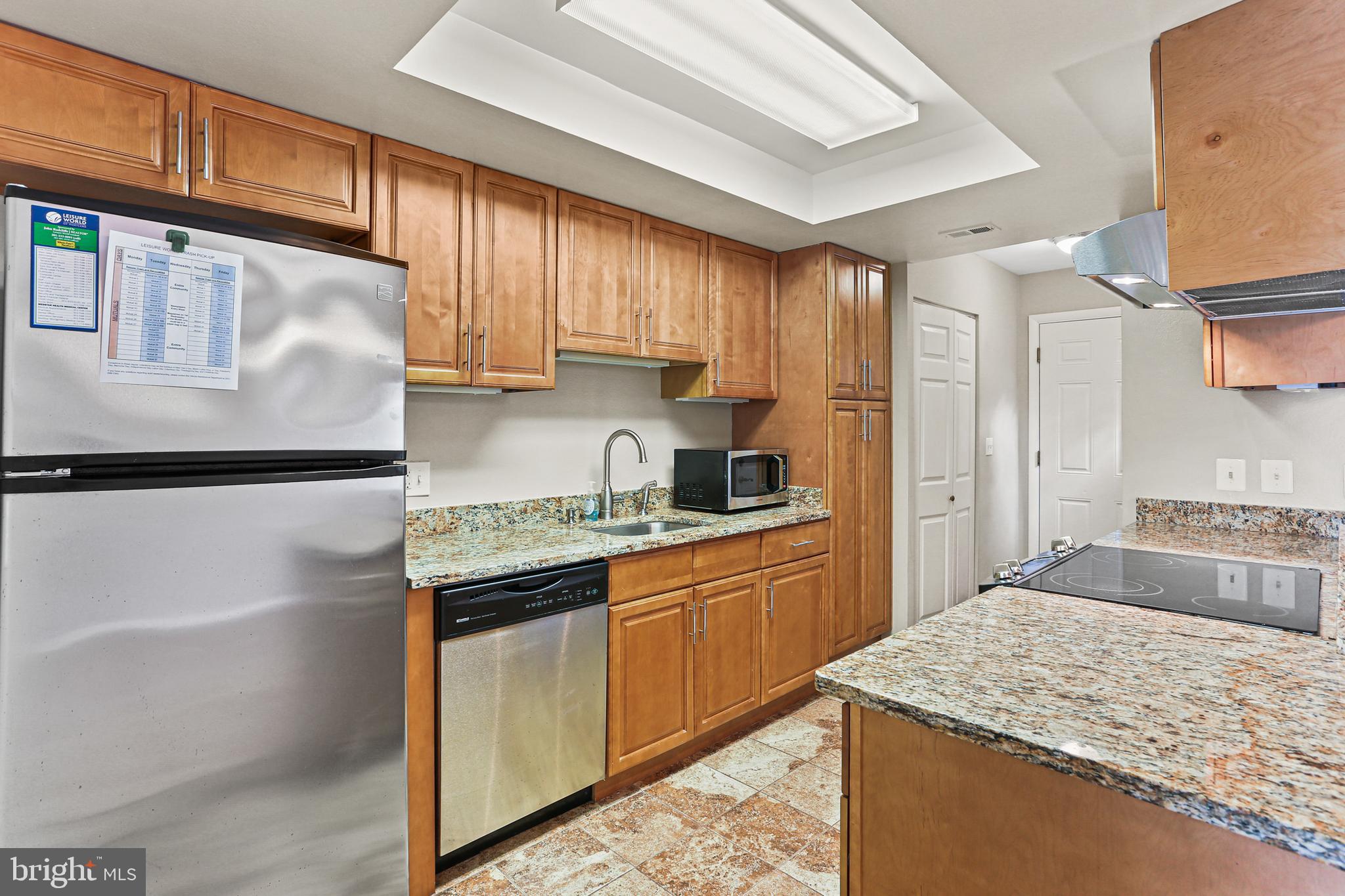 LEISURE WORLD - Residential