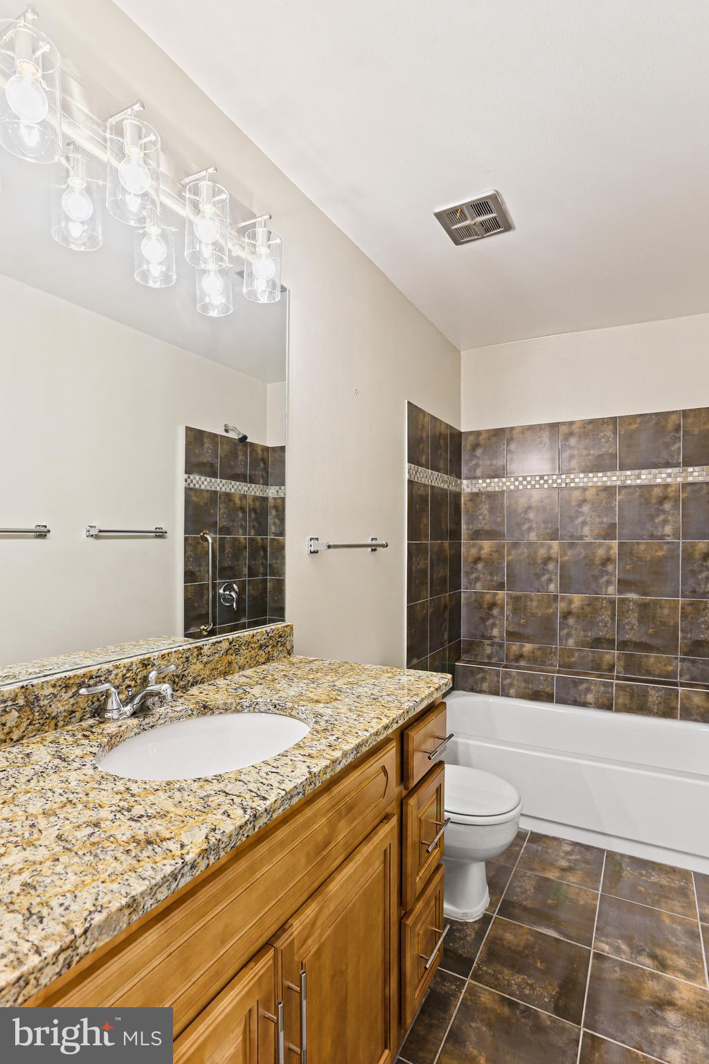 LEISURE WORLD - Residential