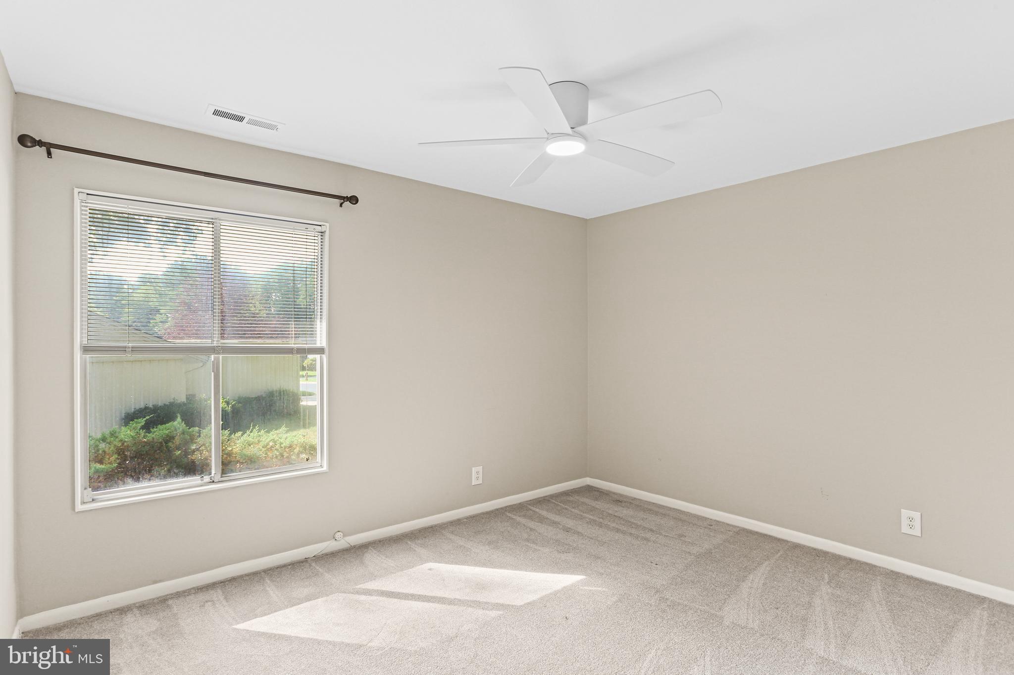 LEISURE WORLD - Residential