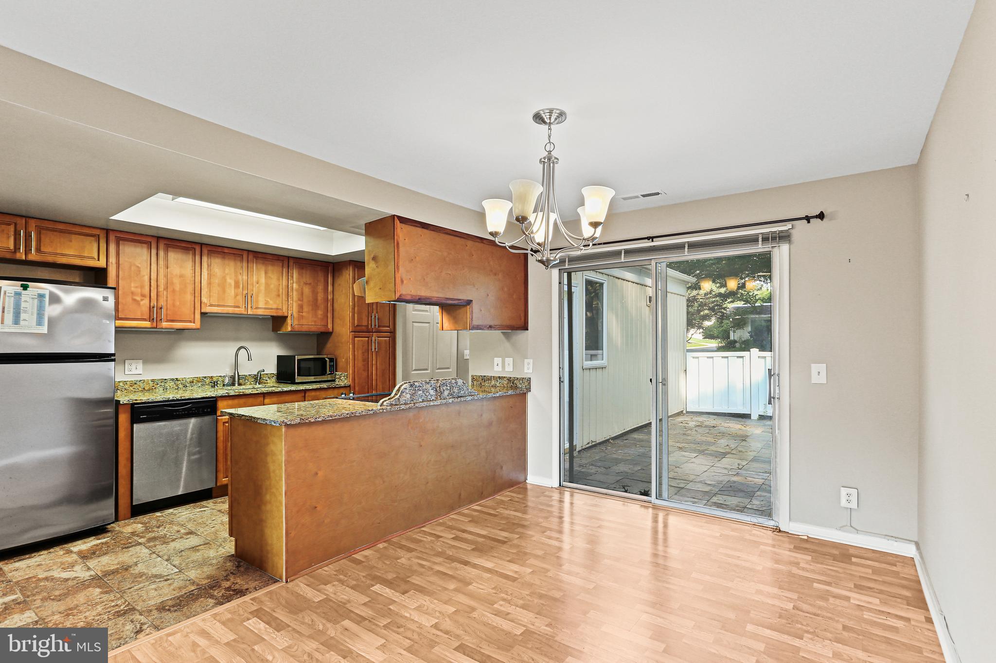 LEISURE WORLD - Residential