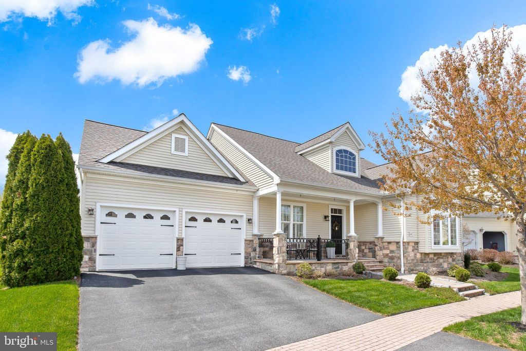 Photo of 641 Dorset Street, LITITZ, PA 17543 (MLS # PALA2068362)