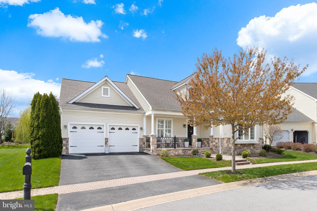 Photo of 641 Dorset Street, LITITZ, PA 17543 (MLS # PALA2068362)