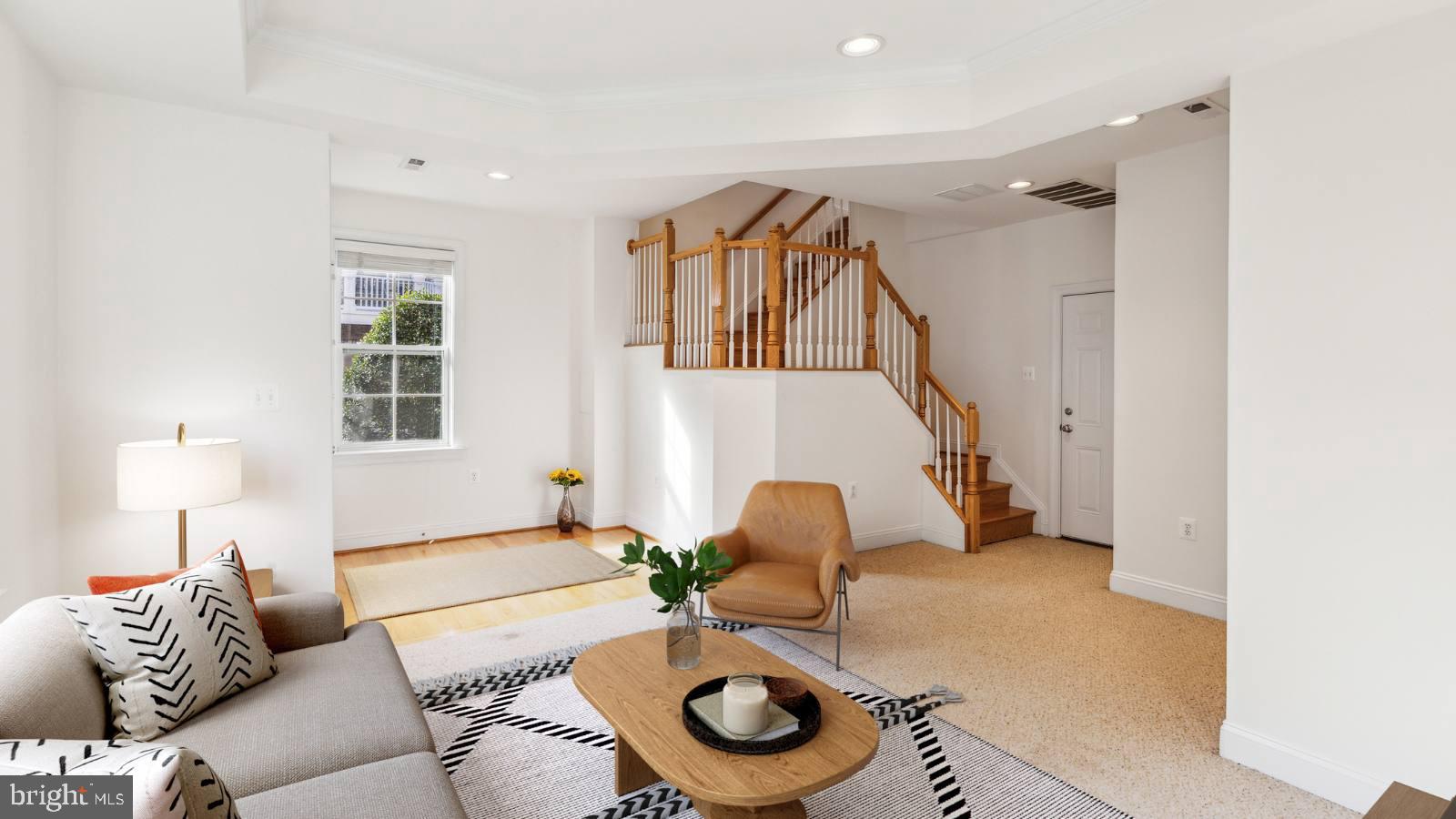 FORTNIGHTLY SQUARE - Residential