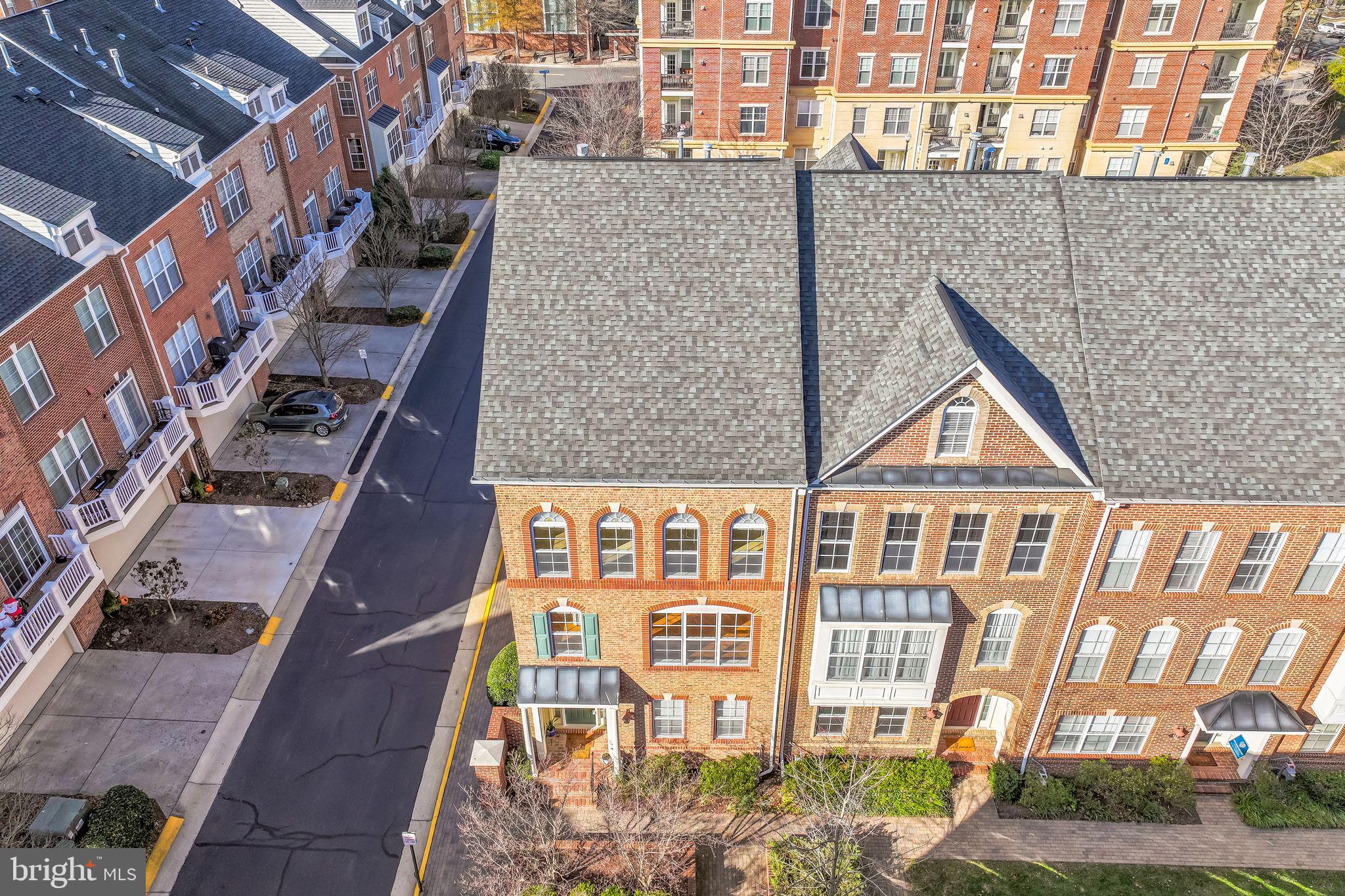 FORTNIGHTLY SQUARE - Residential