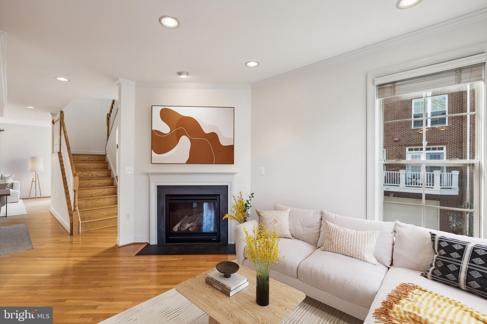 FORTNIGHTLY SQUARE - Residential