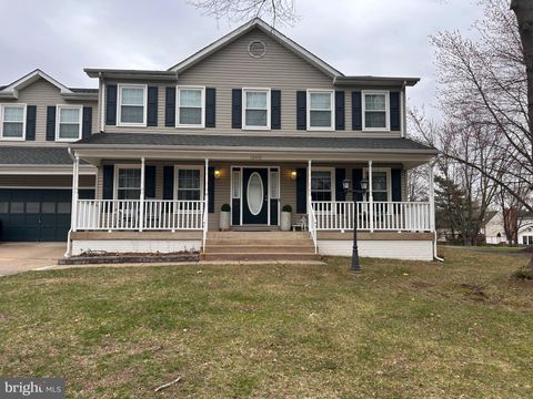 Photo of 10410 Labrador Loop, MANASSAS, VA 20112 (MLS # VAPW2114766)