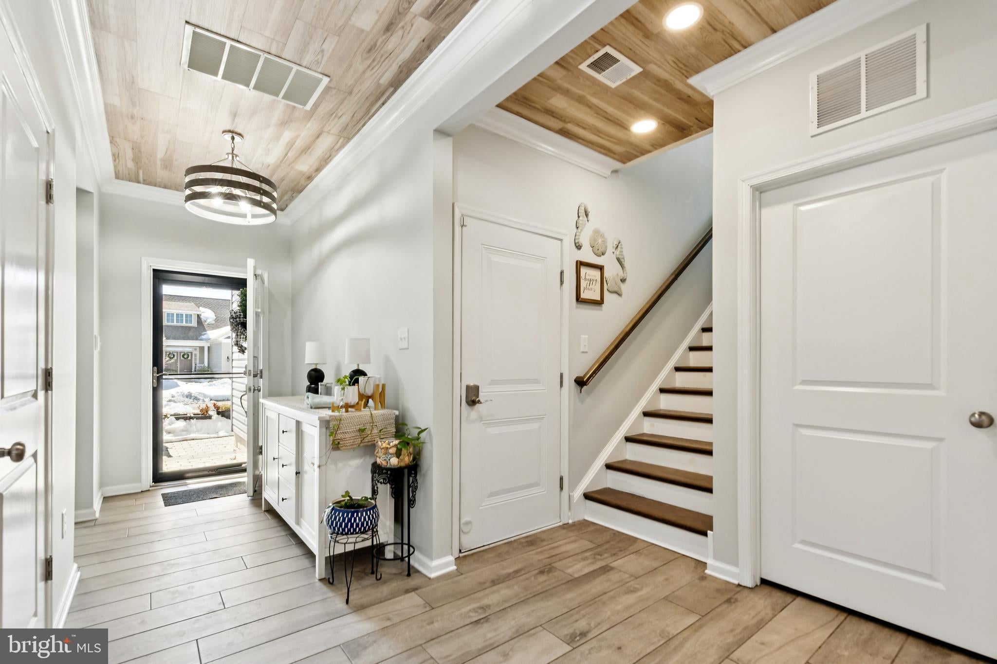 18 RACCOON LANE