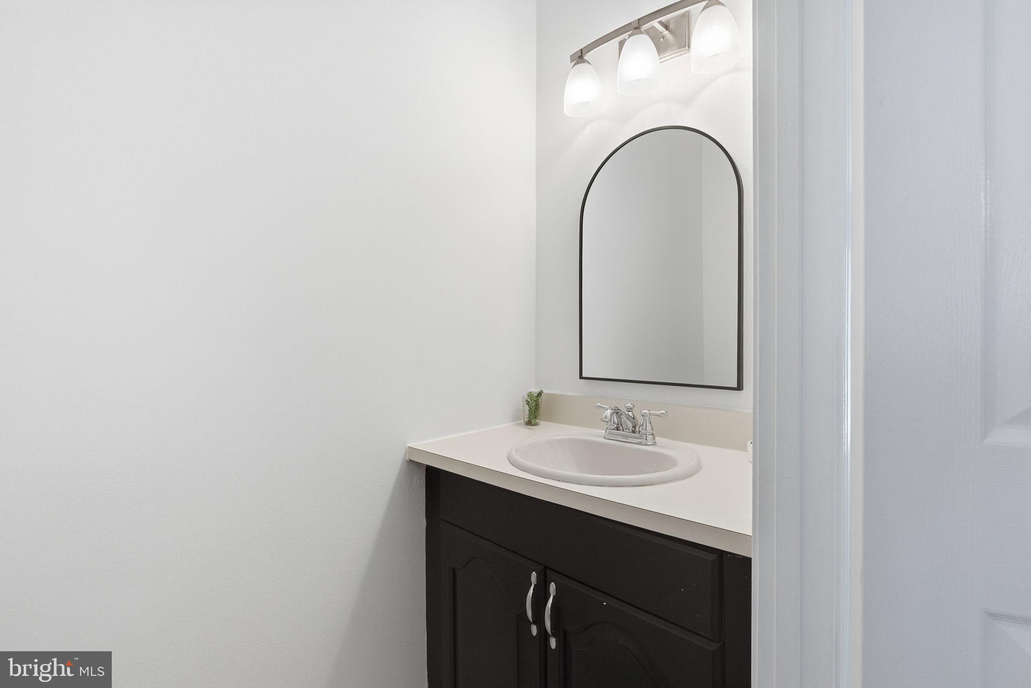 TRENT MANOR - Residential