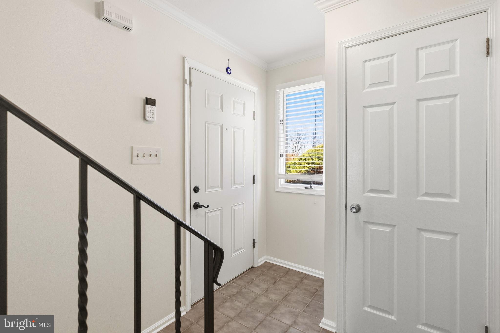 TRENT MANOR - Residential