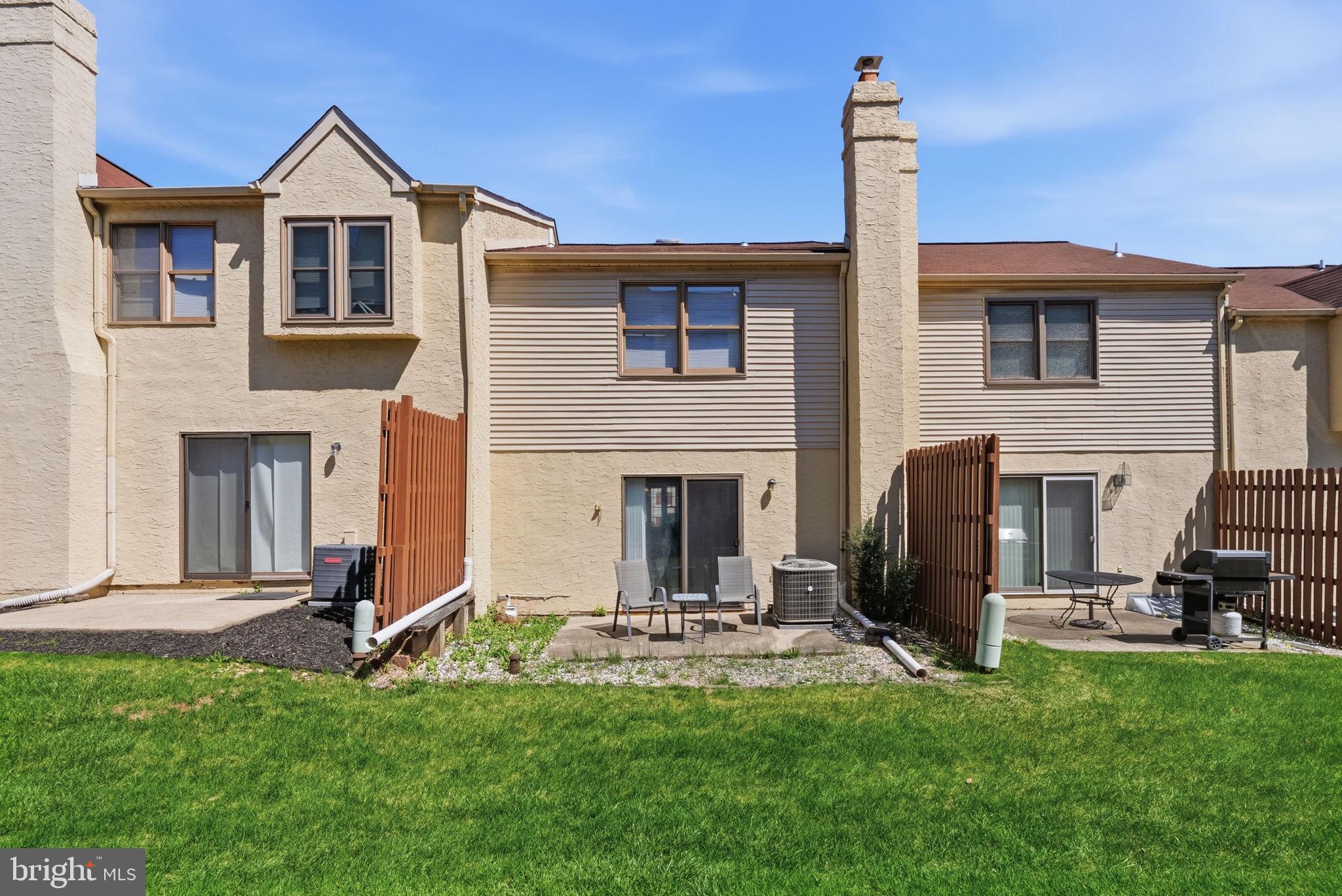 TRENT MANOR - Residential