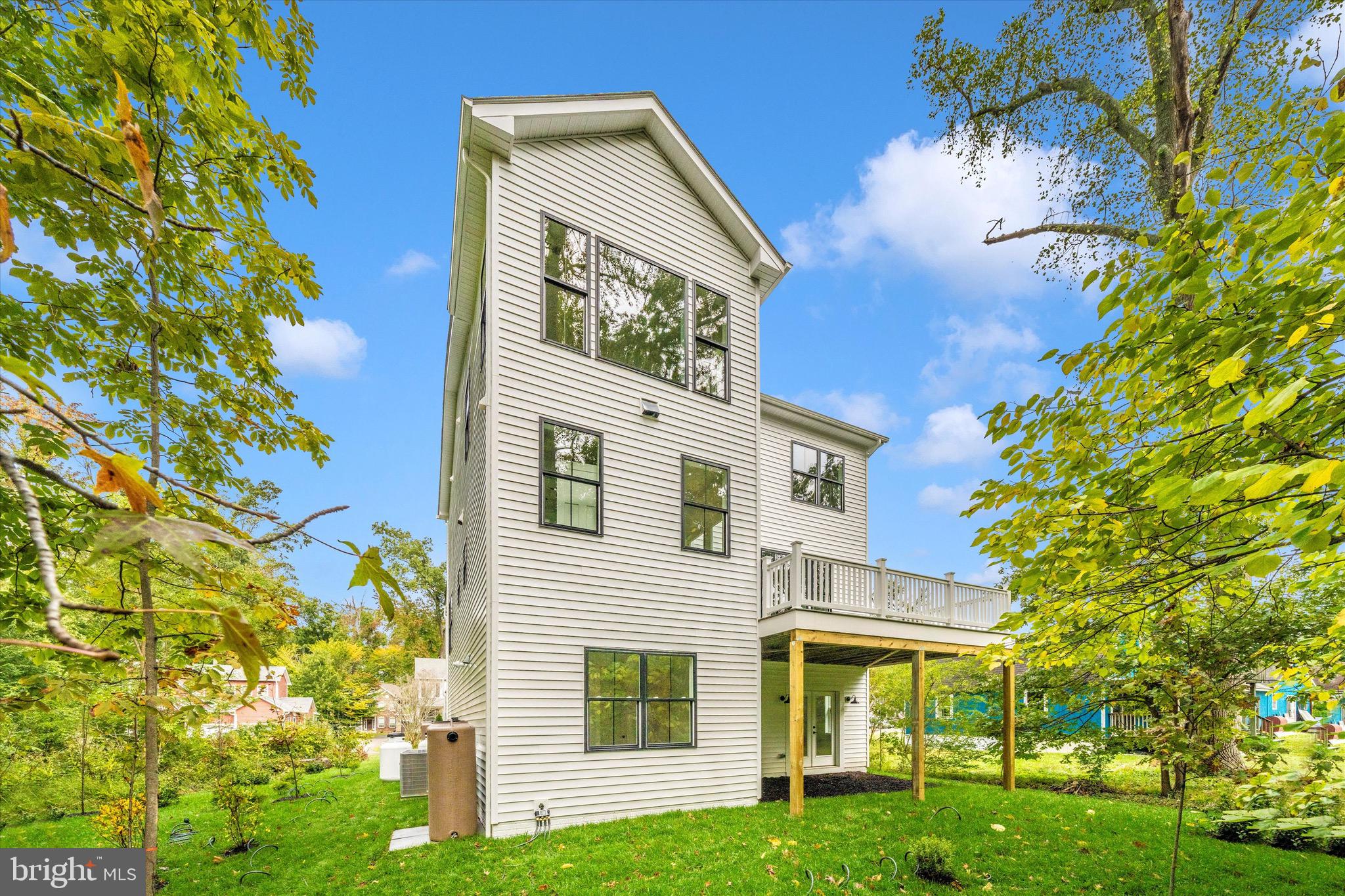 NORTH BEACH PARK - Residential