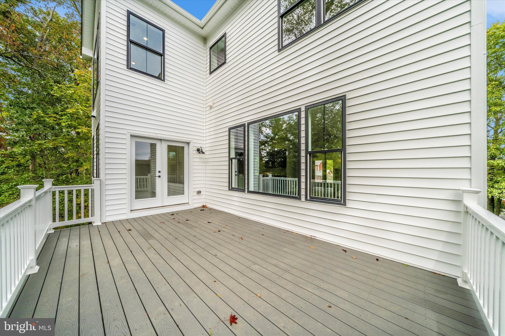 NORTH BEACH PARK - Residential