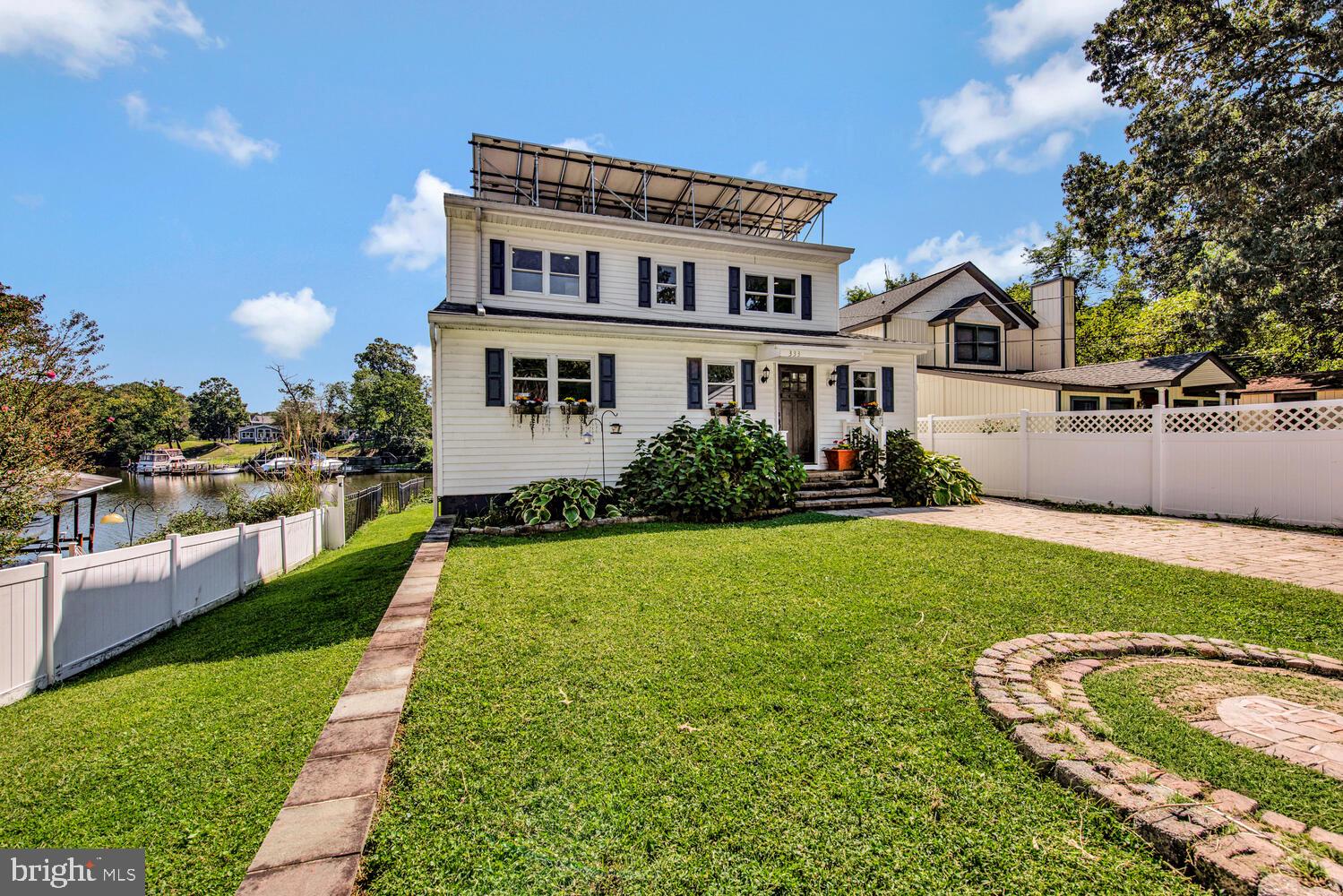 333 STURTONS LANE