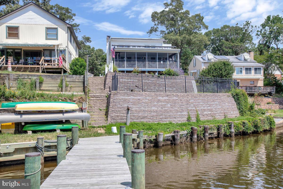 LAKE SHORE - Residential