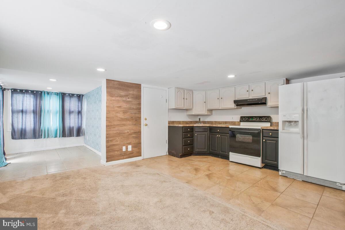 LAKE SHORE - Residential