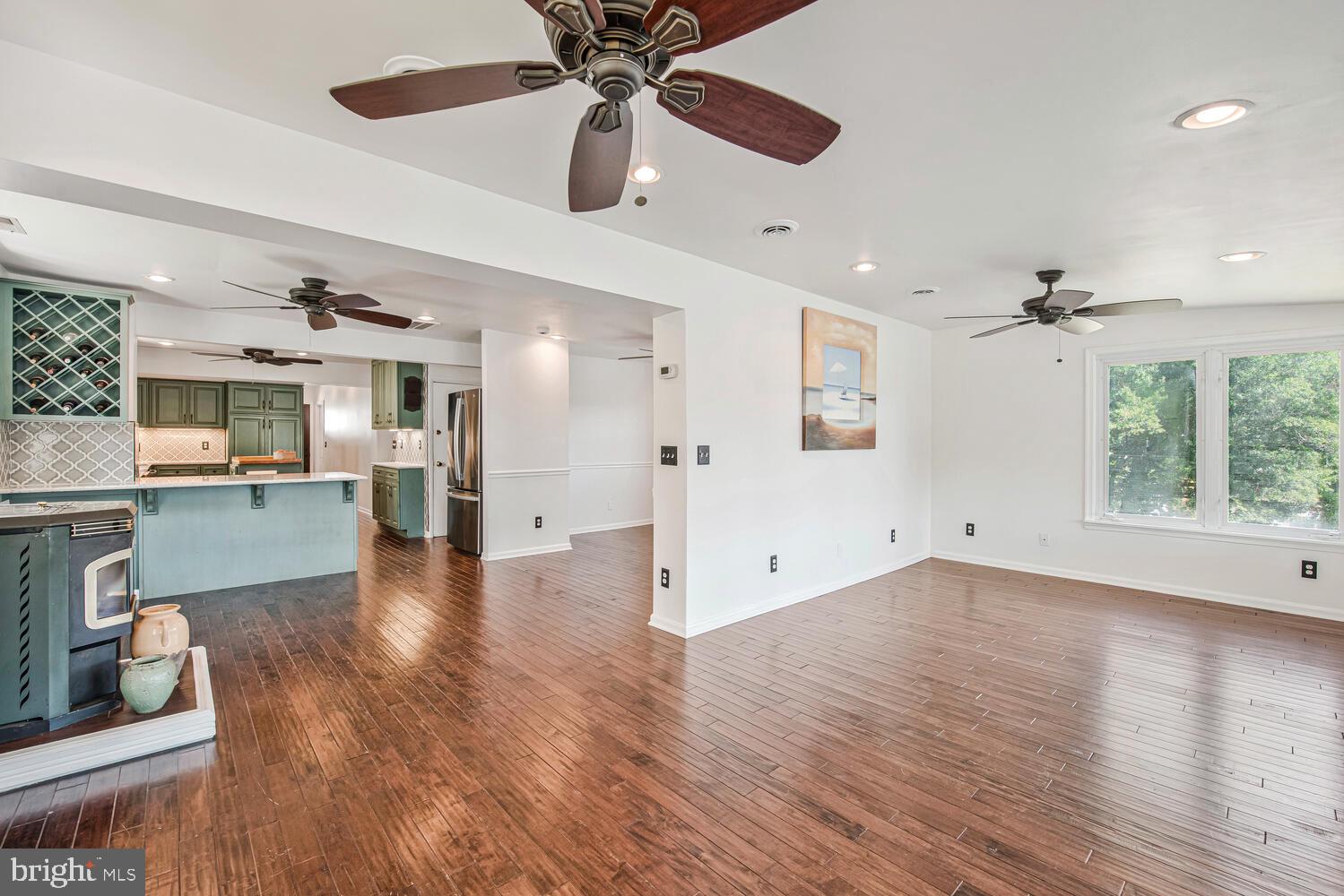 333 STURTONS LANE