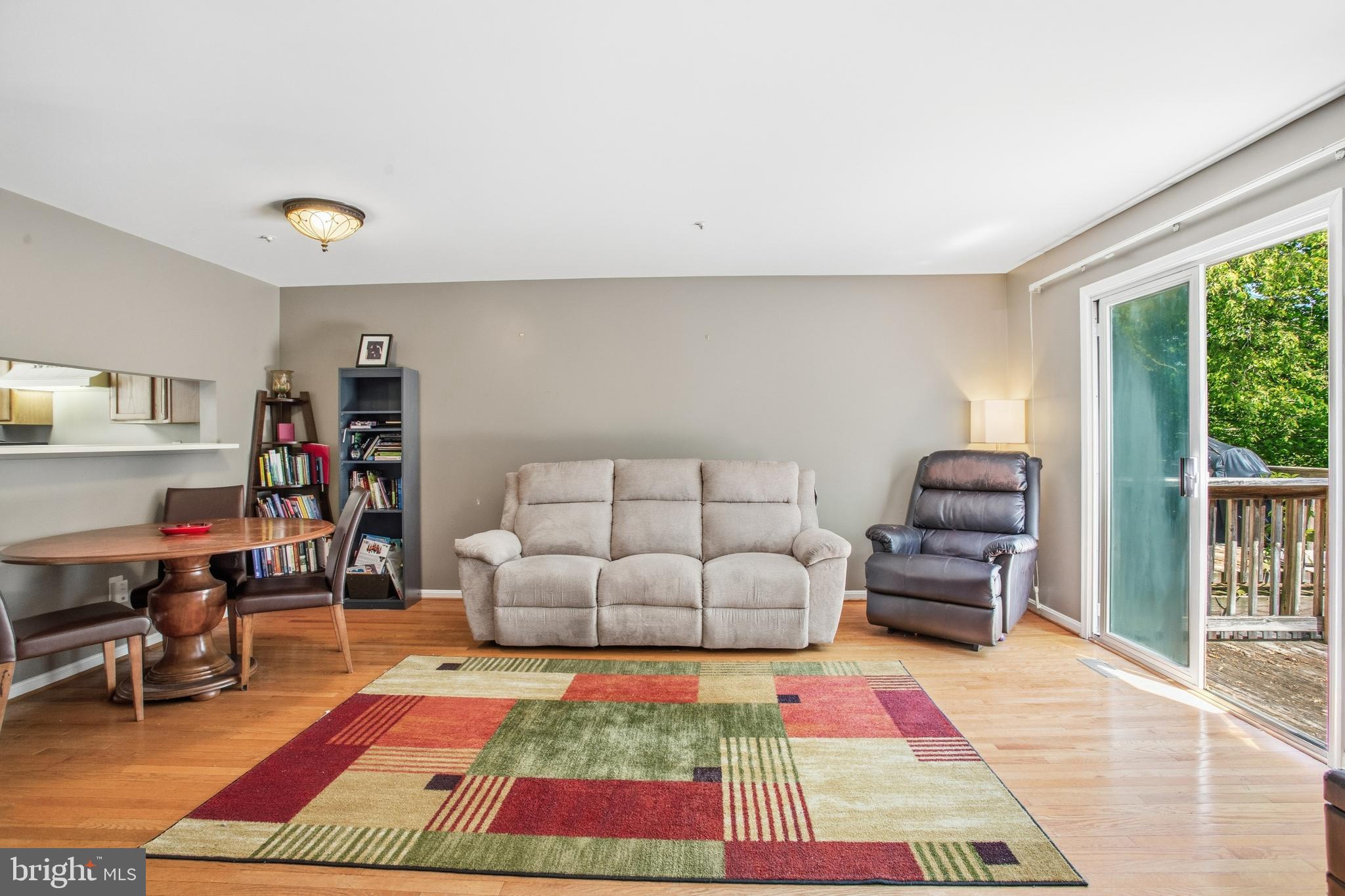 9904 RAINTREE WAY