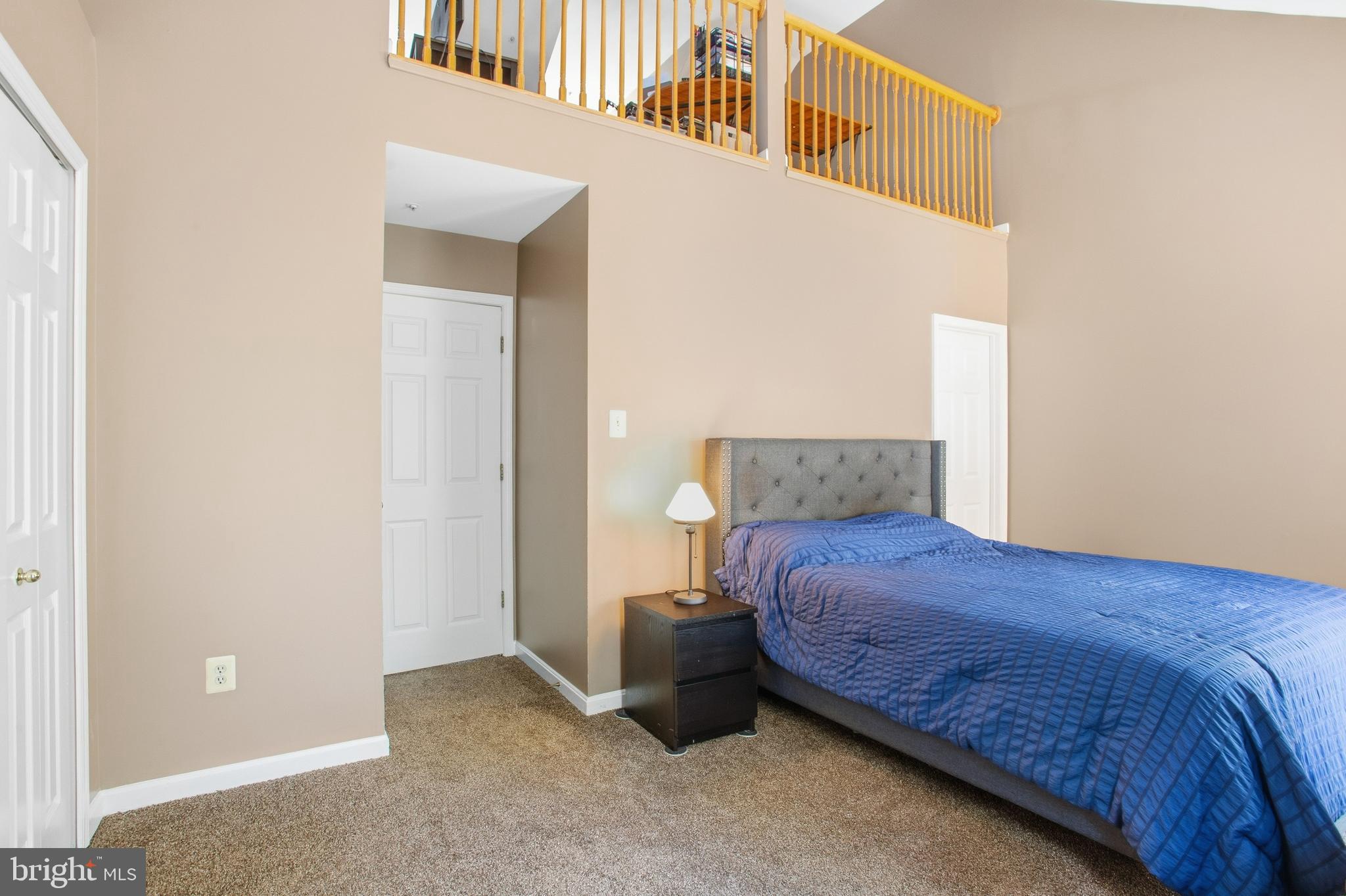 SUMMIT CREEK - Residential