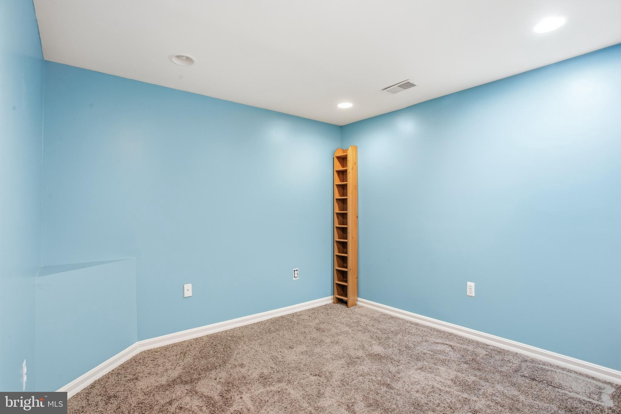 SUMMIT CREEK - Residential