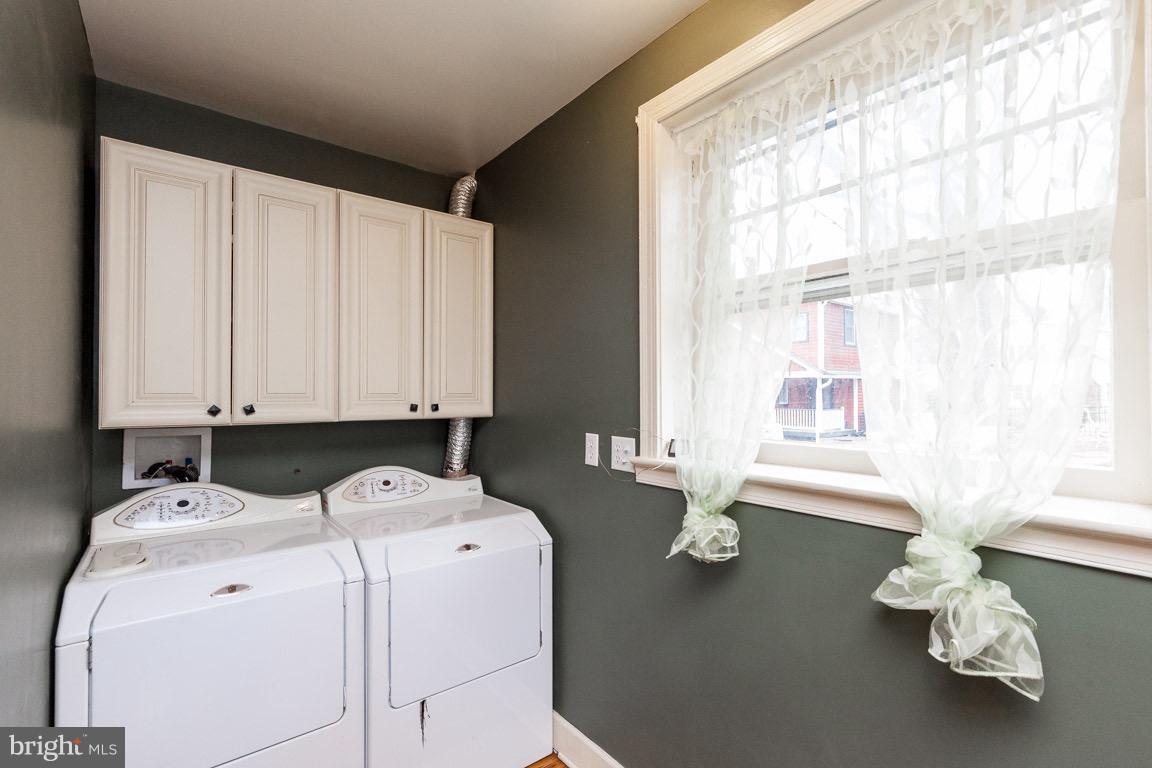 BETHESDA OUTSIDE - Residential