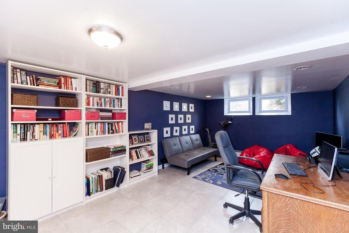 BETHESDA OUTSIDE - Residential