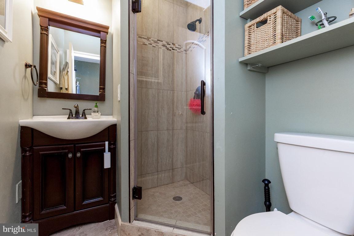 BETHESDA OUTSIDE - Residential