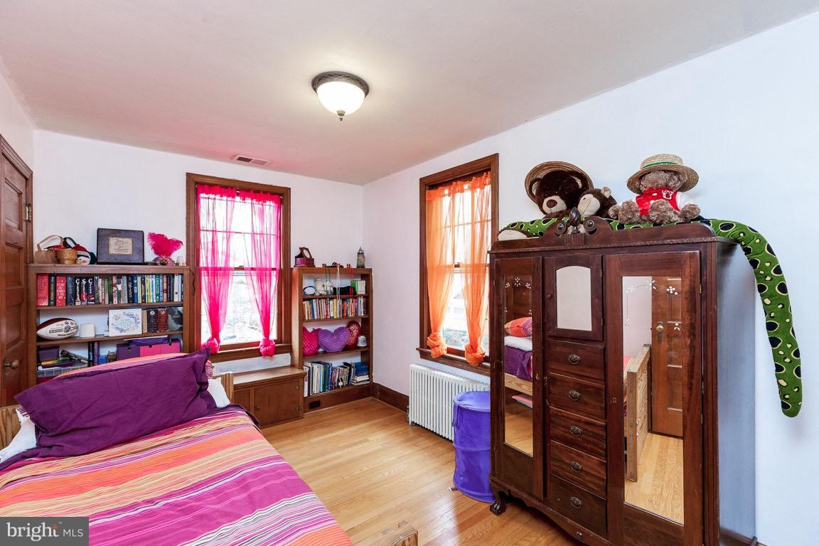 BETHESDA OUTSIDE - Residential