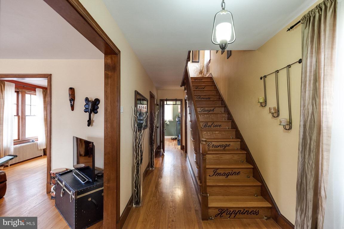 BETHESDA OUTSIDE - Residential