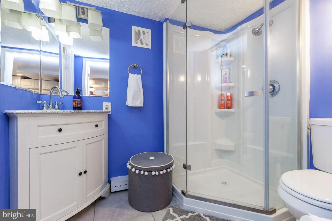 BETHESDA OUTSIDE - Residential