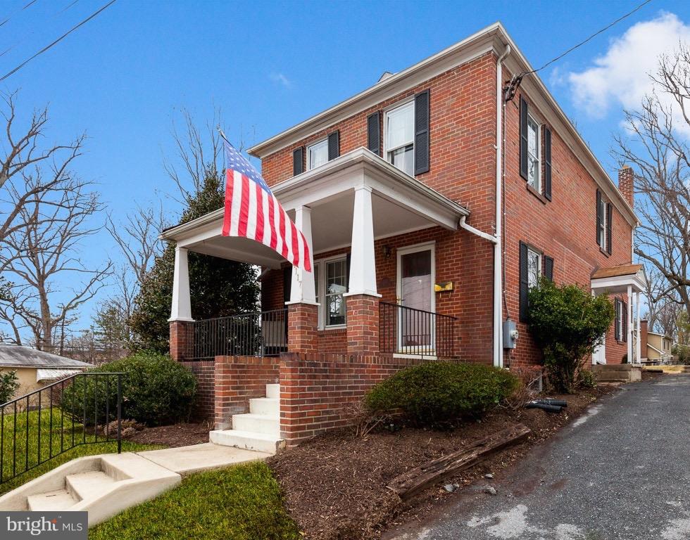 BETHESDA OUTSIDE - Residential