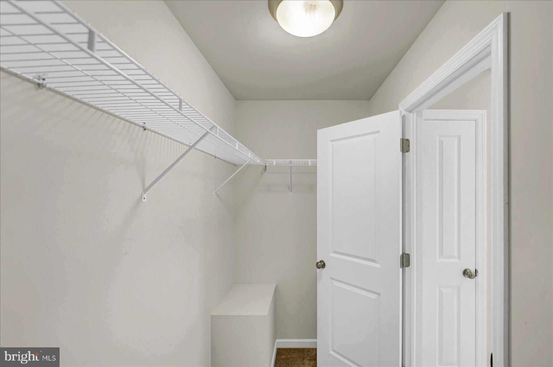 THE MEWS AT BURNHAM FARMS - Residential