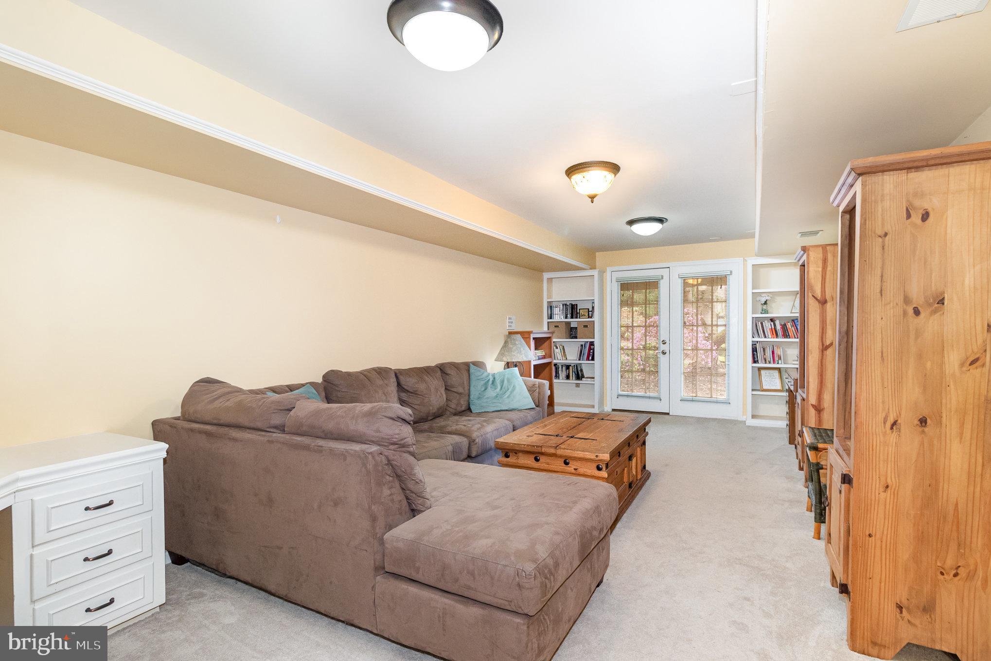 OAKMONT - Residential