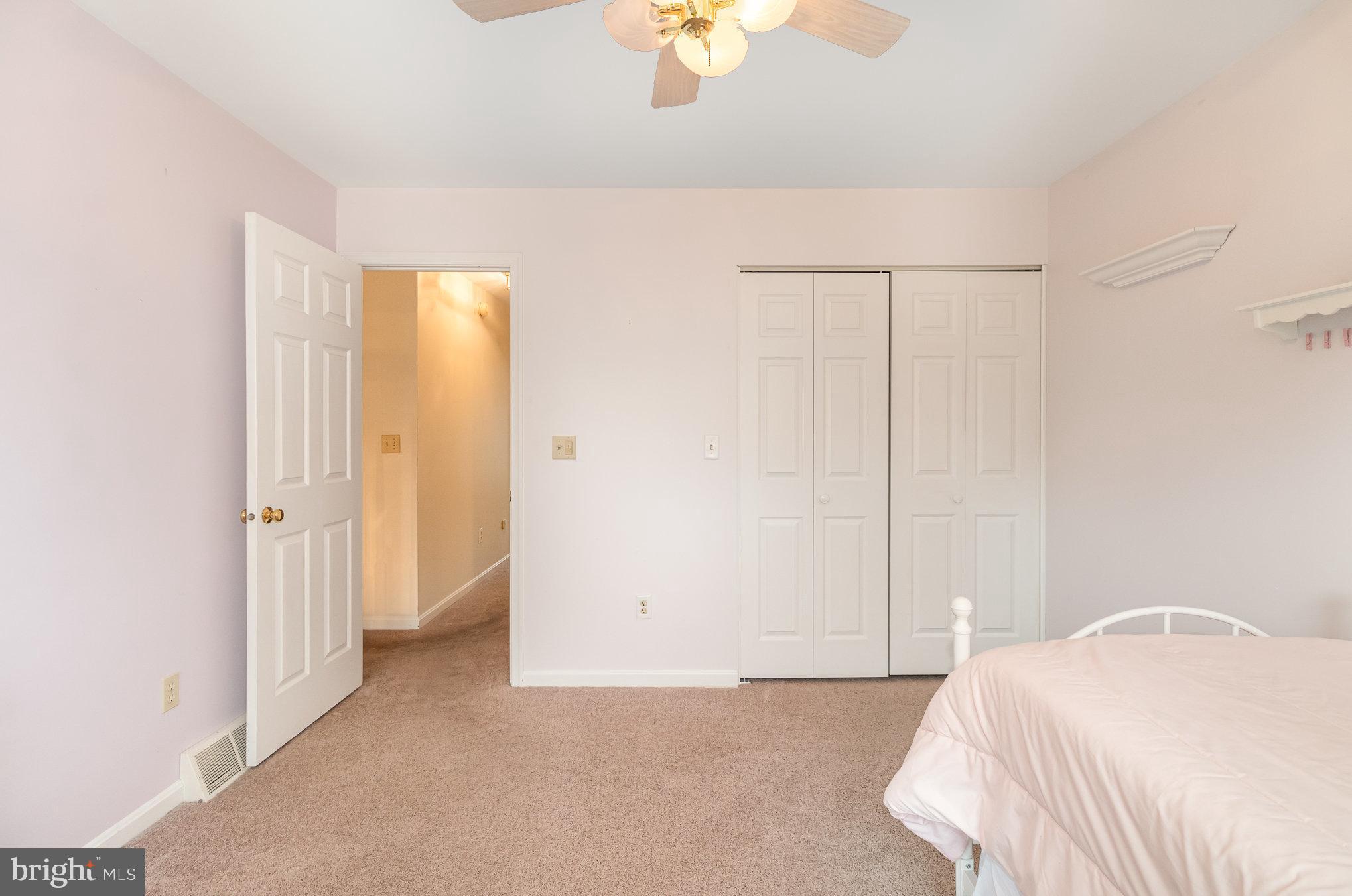 OAKMONT - Residential